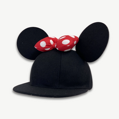 Cute Minnie Mouse baseball cap for family photos and vacations