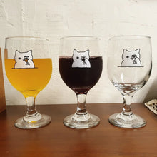 Load image into Gallery viewer, Cheers with Cat Wines Glass
