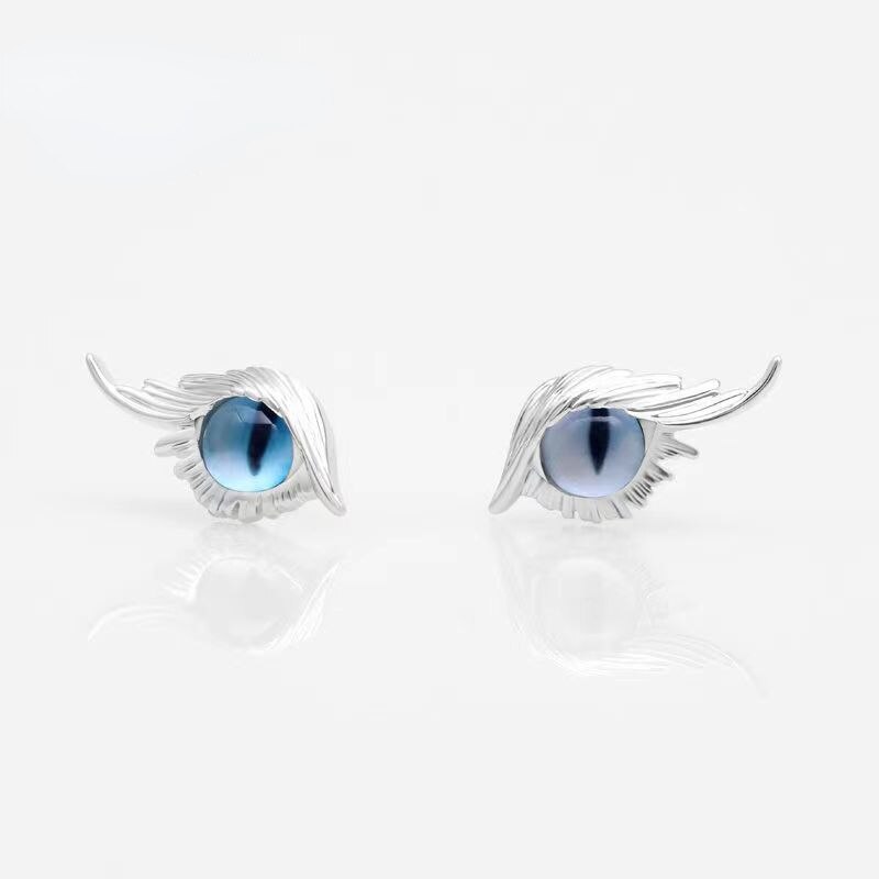 Enchanting Cat's Eye Feather Stud Earrings