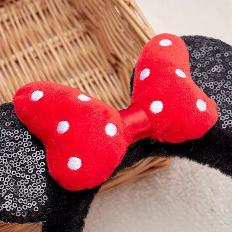 Minnie Bow Plush Ear Muffs