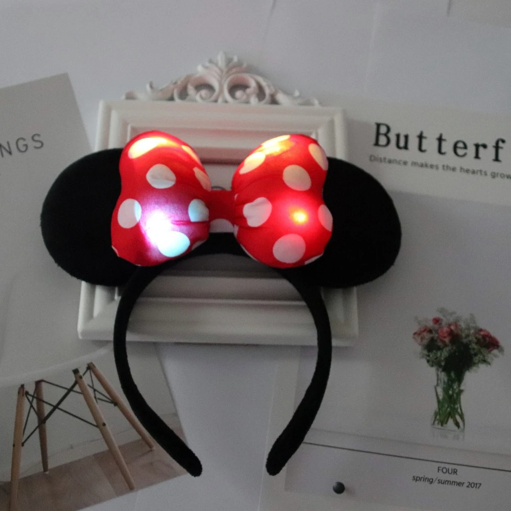 ✨FREE - Glowing Minnie Ears Headband