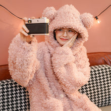 Load and play video in Gallery viewer, Wooly Winter Blanket Hoodie

