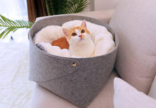 Load image into Gallery viewer, Playful Meow - 2-in-1 Detachable Felt and Wool Cozy Cat Bed- Review
