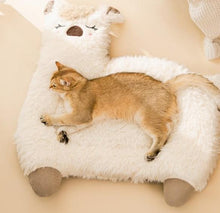 Load image into Gallery viewer, Alpaca Cat Bed [Anti-Slip]
