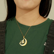 Load image into Gallery viewer, Cat And The Witch Necklace
