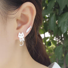 Load image into Gallery viewer, Playful Meow - Cat Loves Fish Stud Earring (925 Silver)- Review
