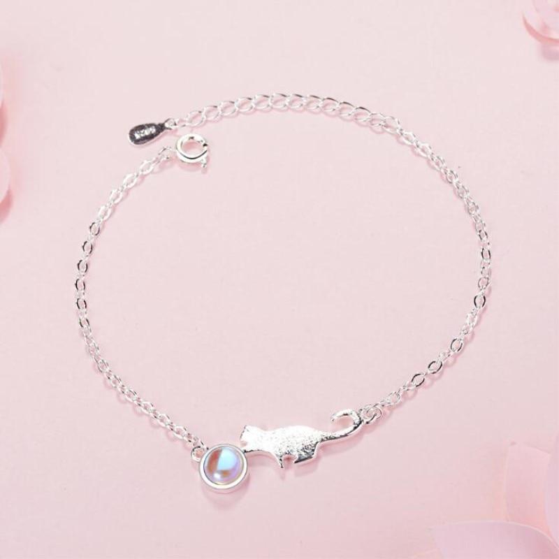 Playful Meow - Cat with Moonstone Bracelet (925 Silver)- Review