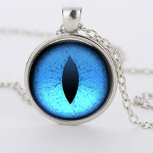 Load image into Gallery viewer, FREE - Vintage Cat&#39;s Eye Necklace
