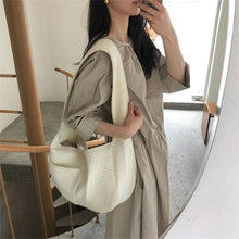 Load image into Gallery viewer, Playful Meow - Japanese Mori Style Easy Cat Carrier- Review

