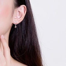 Load image into Gallery viewer, Kitty Face Earrings
