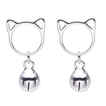 Load image into Gallery viewer, Kitty Face Earrings
