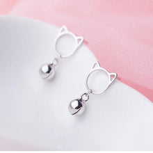 Load image into Gallery viewer, Kitty Face Earrings

