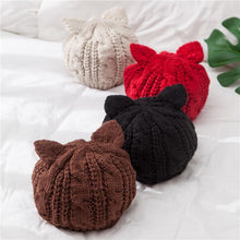 Load image into Gallery viewer, Playful Meow - Knitted Kitty Wool Beanie- Review
