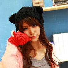 Load image into Gallery viewer, Playful Meow - Knitted Kitty Wool Beanie- Review
