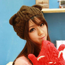 Load image into Gallery viewer, Playful Meow - Knitted Kitty Wool Beanie- Review
