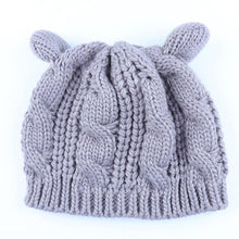 Load image into Gallery viewer, Playful Meow - Knitted Kitty Wool Beanie- Review
