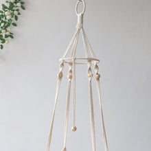 Load image into Gallery viewer, Macrame Cat Swinger
