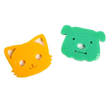 Load image into Gallery viewer, Playful Meow - Magic Pet Hair Catcher 2 Pcs- Review
