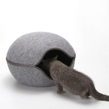 Load image into Gallery viewer, Playful Meow - Natural Felt Convertible Oval Cave- Review
