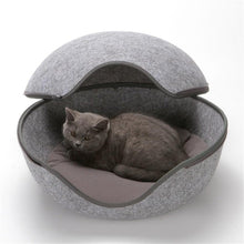 Load image into Gallery viewer, Playful Meow - Natural Felt Convertible Oval Cave- Review
