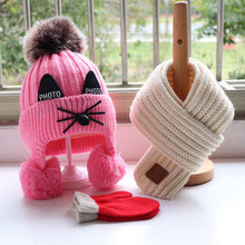 Load image into Gallery viewer, Pom Pom Cat Ears Beanie Set [For Kids]
