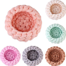 Load image into Gallery viewer, Playful Meow - Soft and Inviting Knitted Cat Bed- Review
