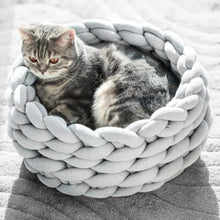 Load image into Gallery viewer, Playful Meow - Soft and Inviting Knitted Cat Bed- Review
