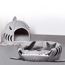 Load image into Gallery viewer, Playful Meow - The Jaw Cat Bed- Review

