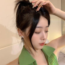 Load image into Gallery viewer, Twinkling Kitty Earrings [Clip On / Stud 925 Silver]

