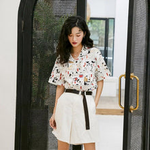 Load image into Gallery viewer, Playful Meow - Vintage Cat Print Blouse- Review

