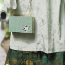 Load image into Gallery viewer, Playful Meow - Vintage Style Satin Box Bag- Review
