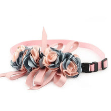 Load image into Gallery viewer, Playful Meow - Wedding Flower Pet Collar- Review
