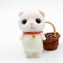 Load image into Gallery viewer, Playful Meow - Wool Felt Cute Cat DIY Kit- Review

