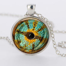 Load image into Gallery viewer, Vintage Cat&#39;s Eye Necklace
