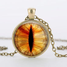 Load image into Gallery viewer, Vintage Cat&#39;s Eye Necklace
