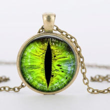 Load image into Gallery viewer, Vintage Cat&#39;s Eye Necklace
