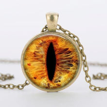 Load image into Gallery viewer, Vintage Cat&#39;s Eye Necklace
